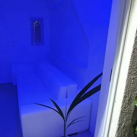 Luxury With Jacuzzi And Swimming Pool Vila