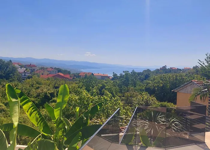 Luxury With Jacuzzi And Swimming Pool Opatija