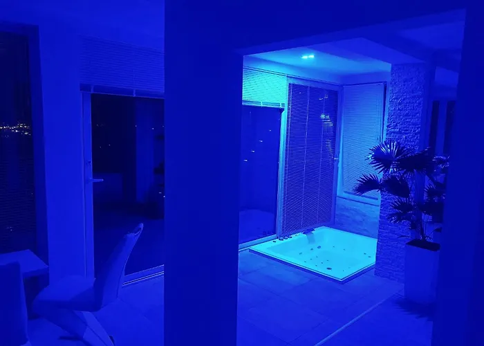 Luxury With Jacuzzi And Swimming Pool * Opatija