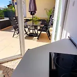 Luxury With Jacuzzi And Swimming Pool Vila *